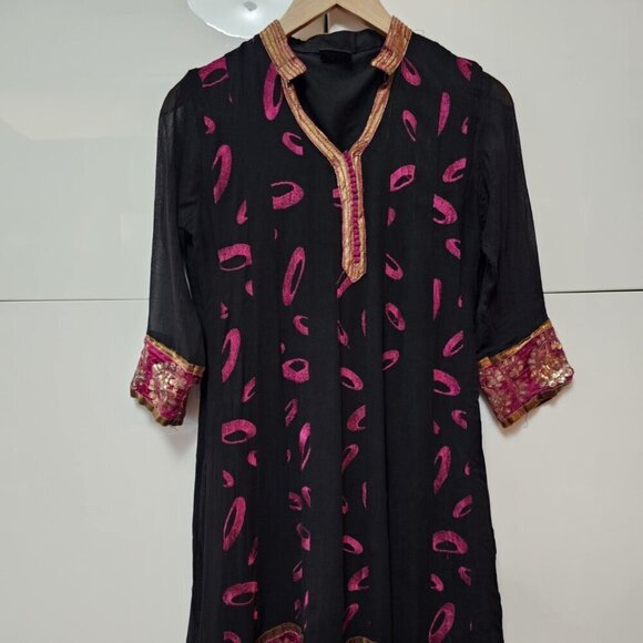 Beautiful Kurta Set - Picture 3 of 13